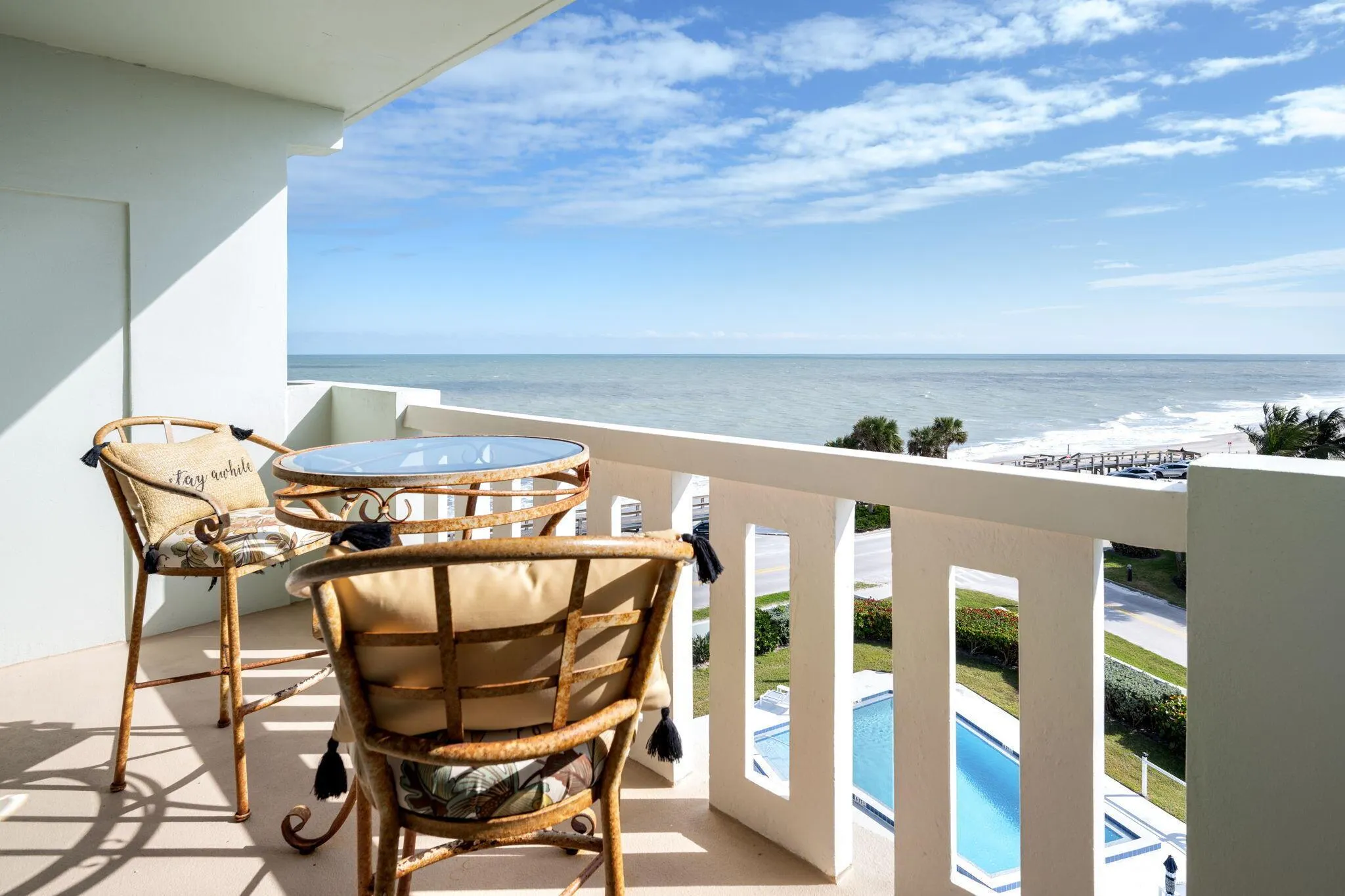 4049 Ocean Drive, #505