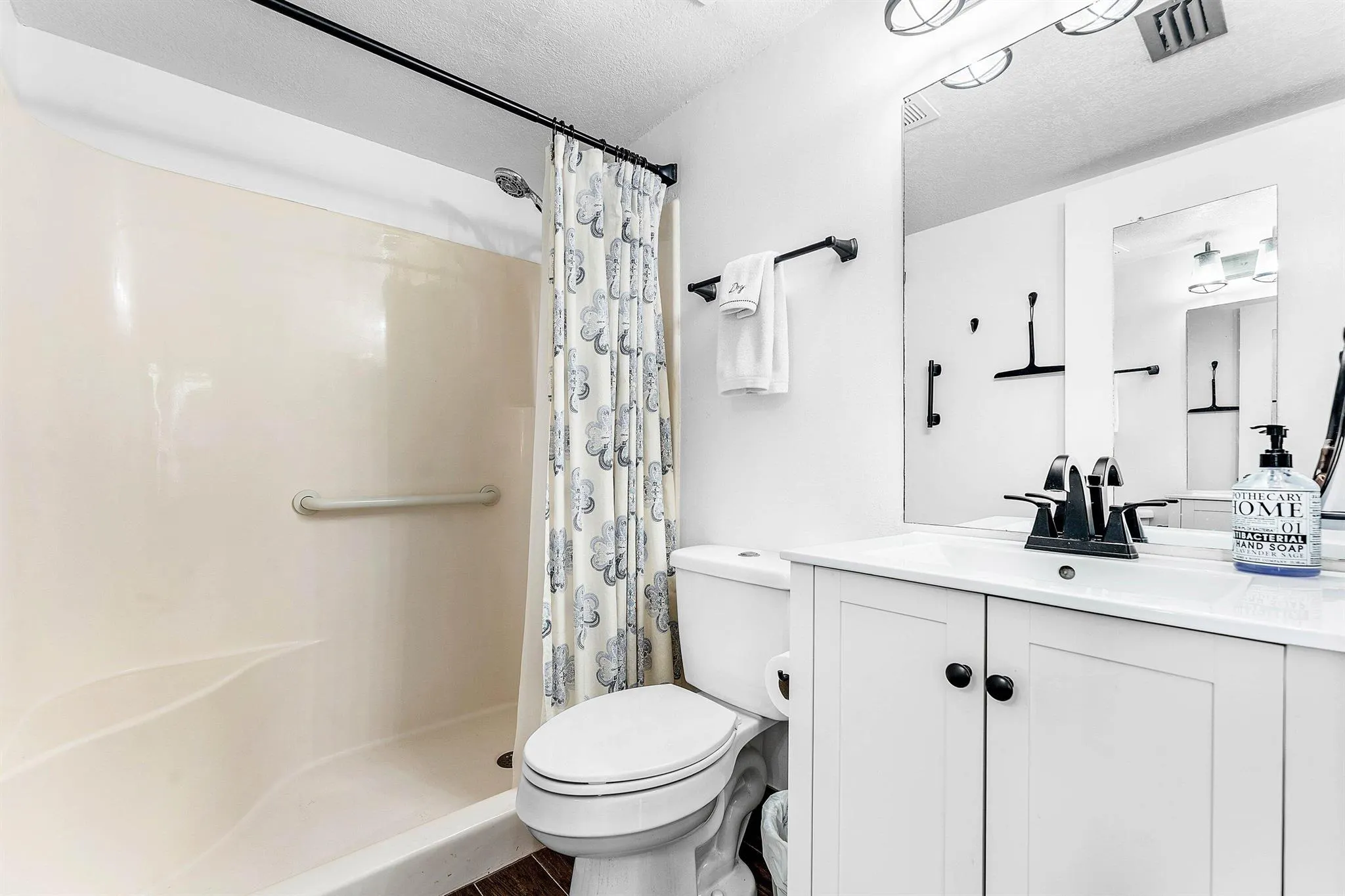 7091 Golf Colony Court, #104