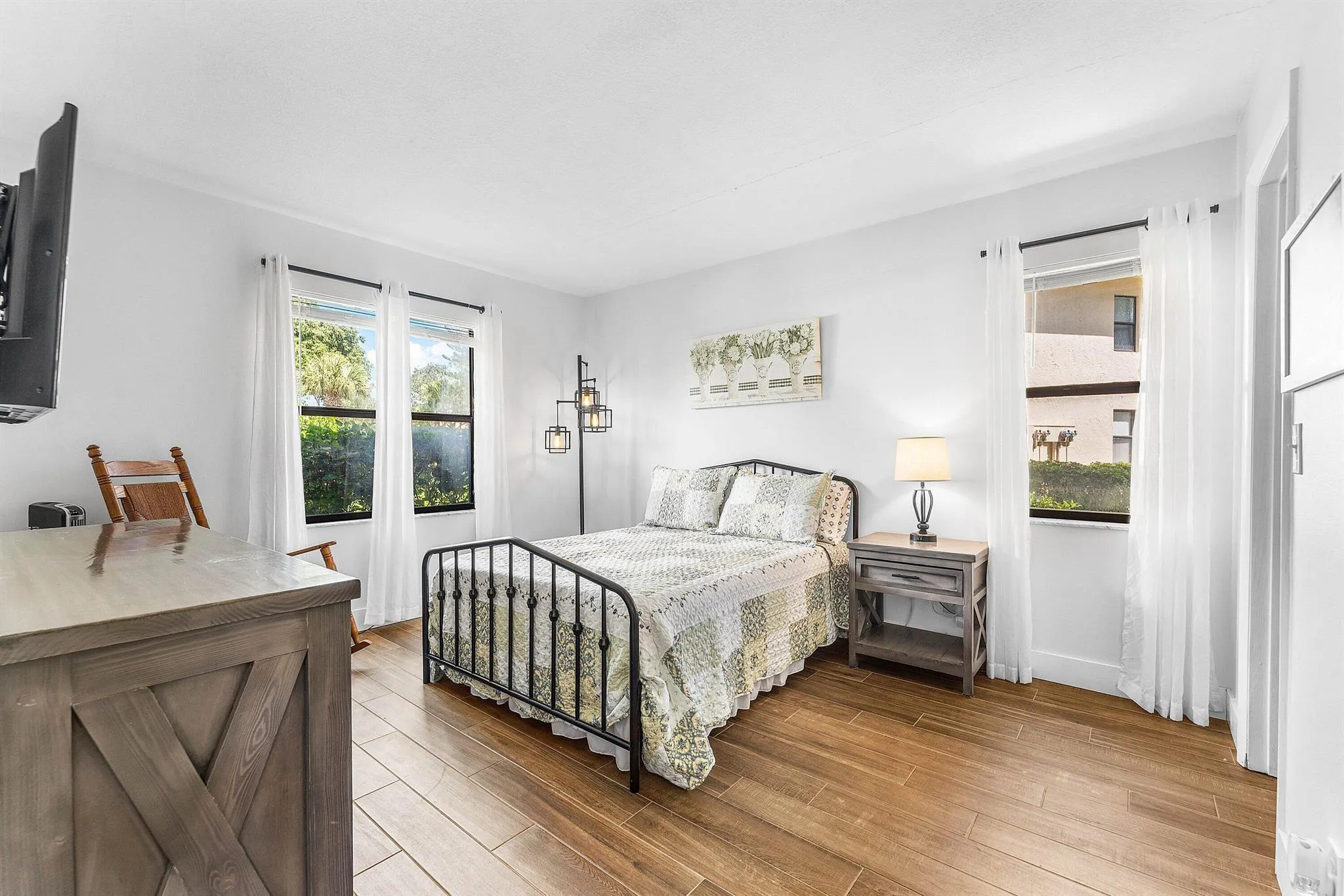 7091 Golf Colony Court, #104