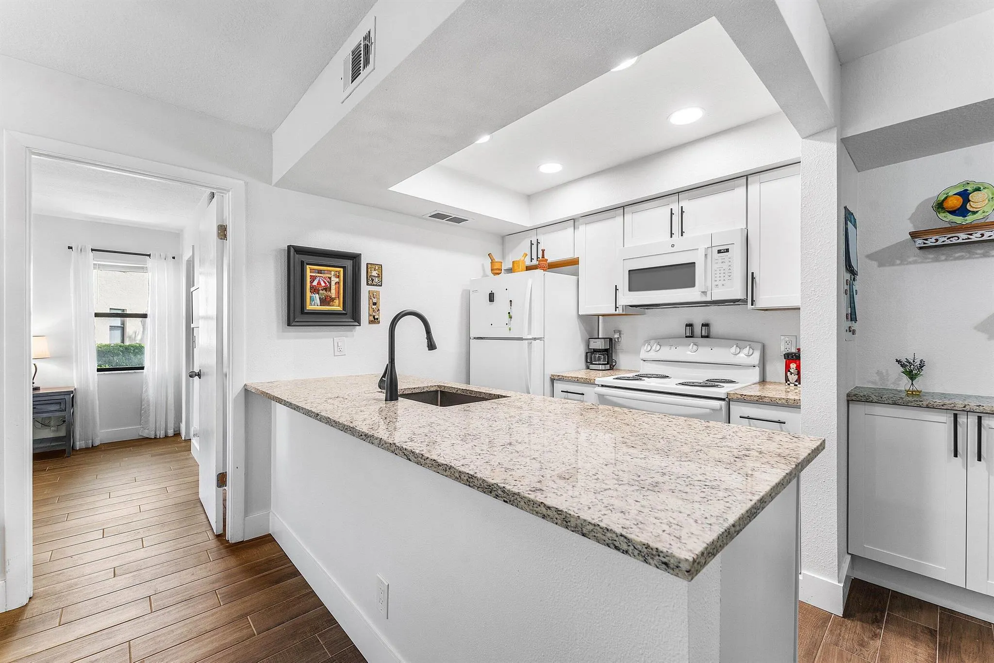 7091 Golf Colony Court, #104
