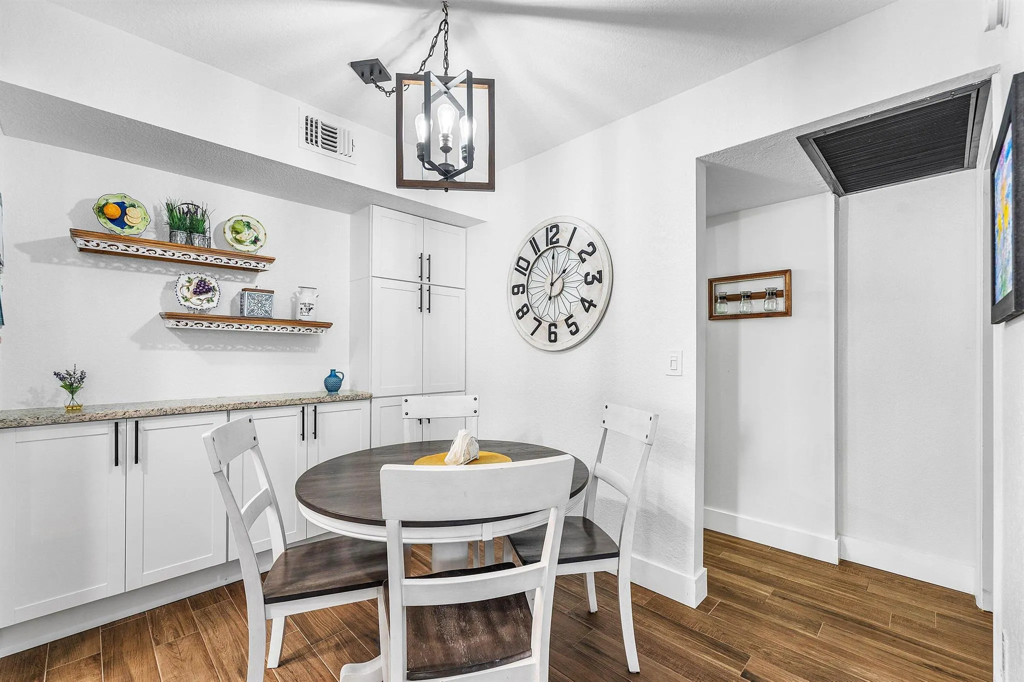 7091 Golf Colony Court, #104