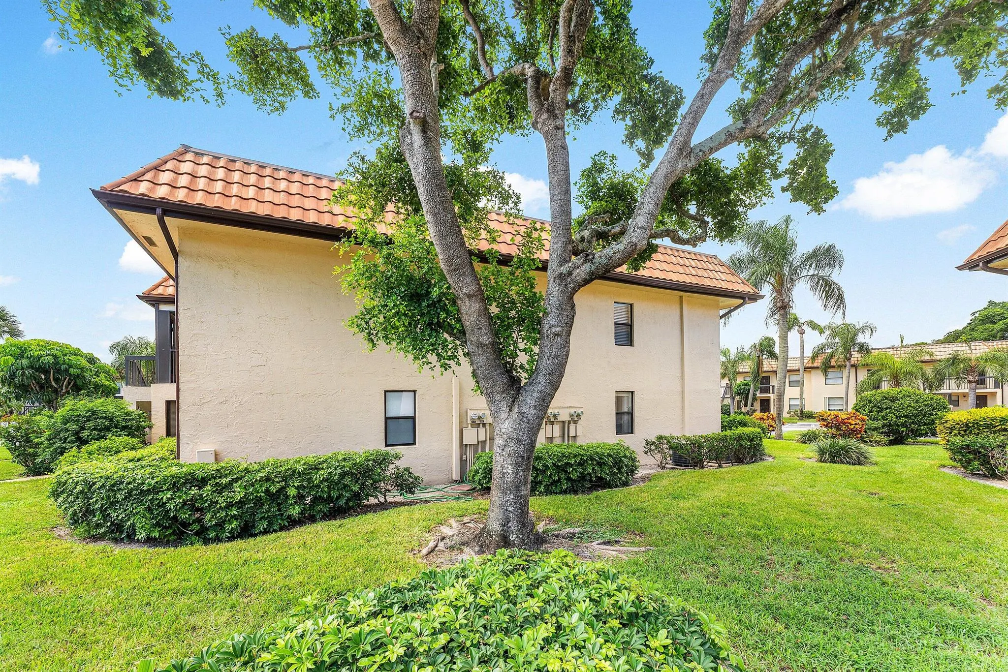 7091 Golf Colony Court, #104