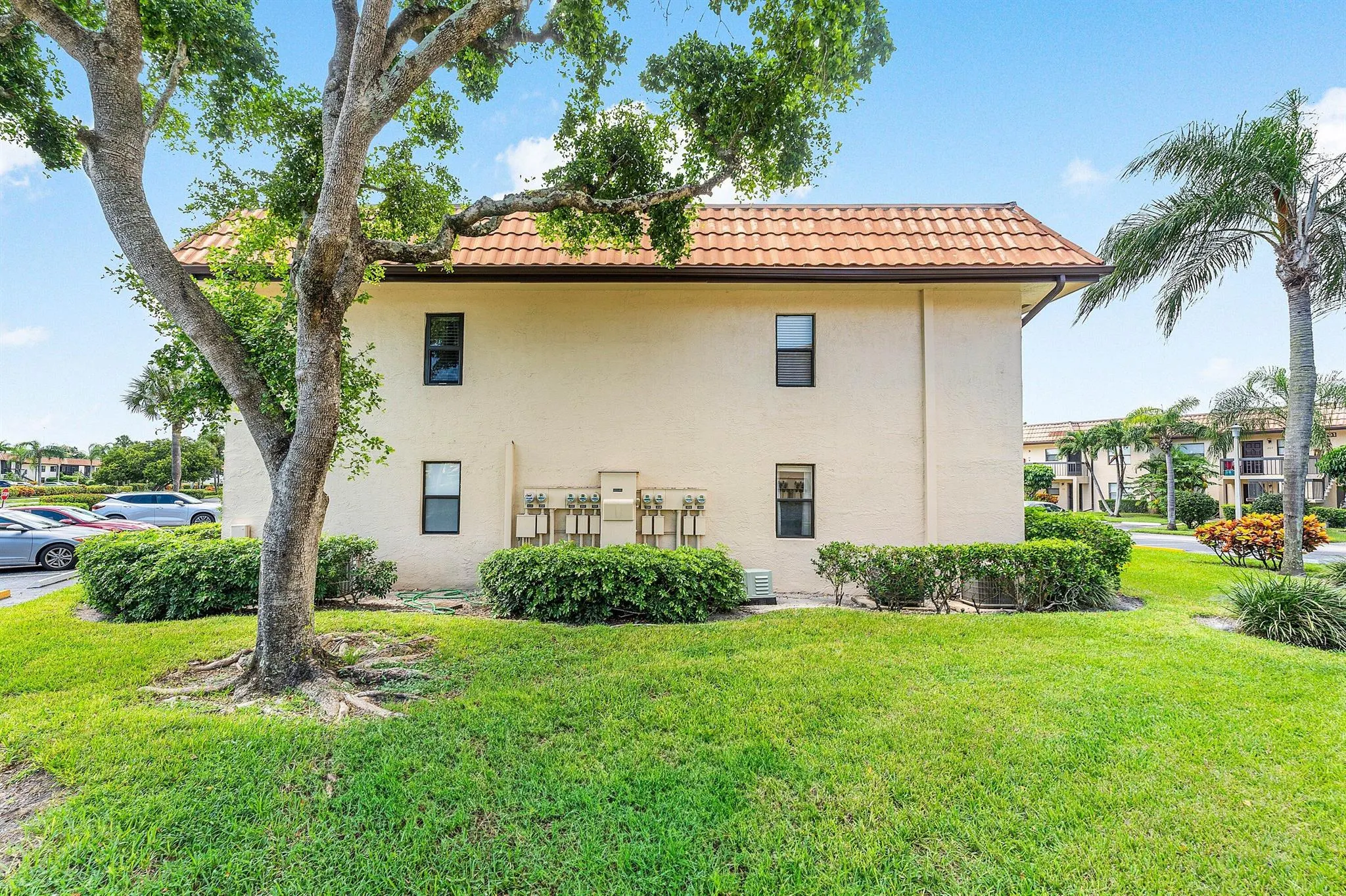 7091 Golf Colony Court, #104