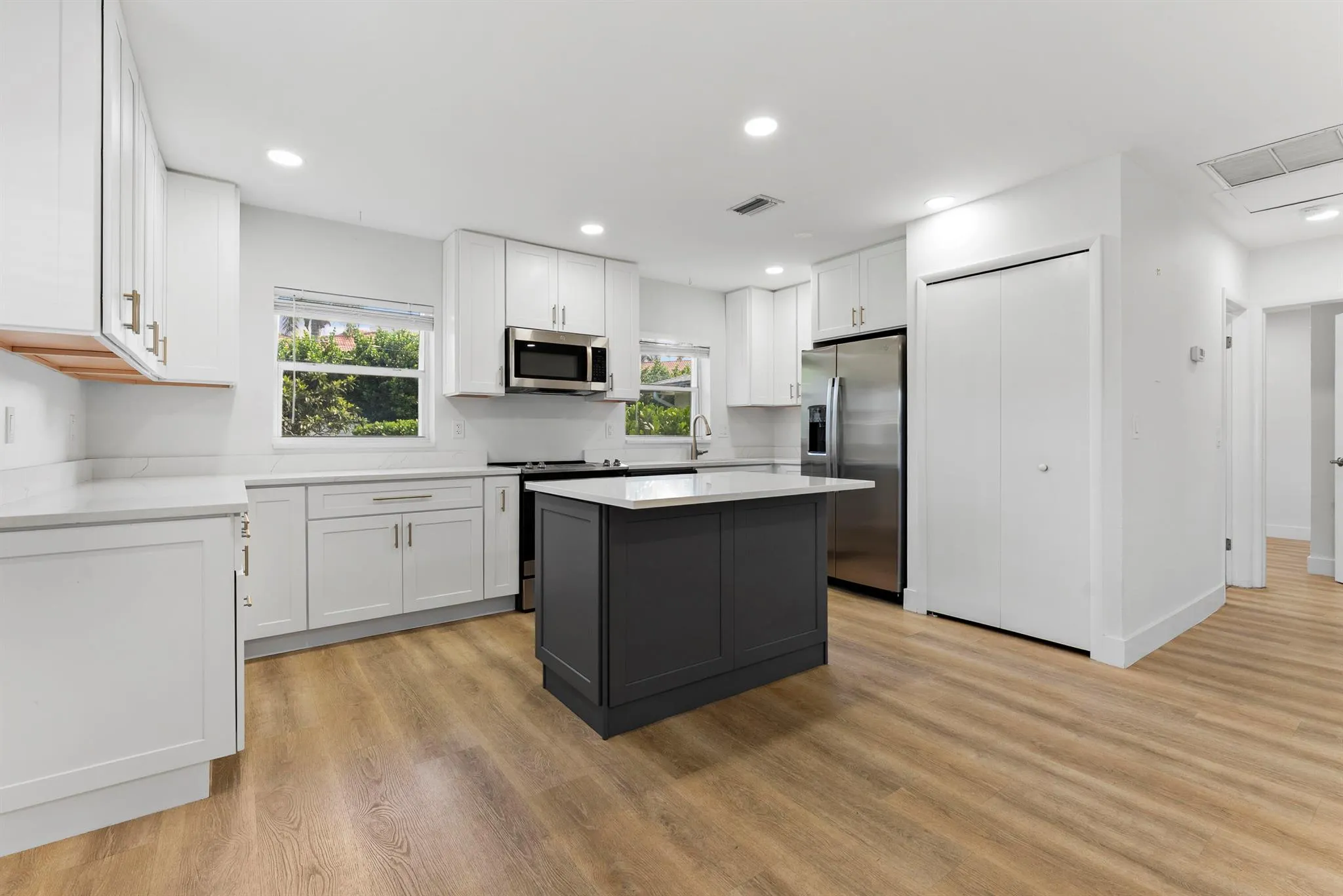 632 Allen Avenue, #1