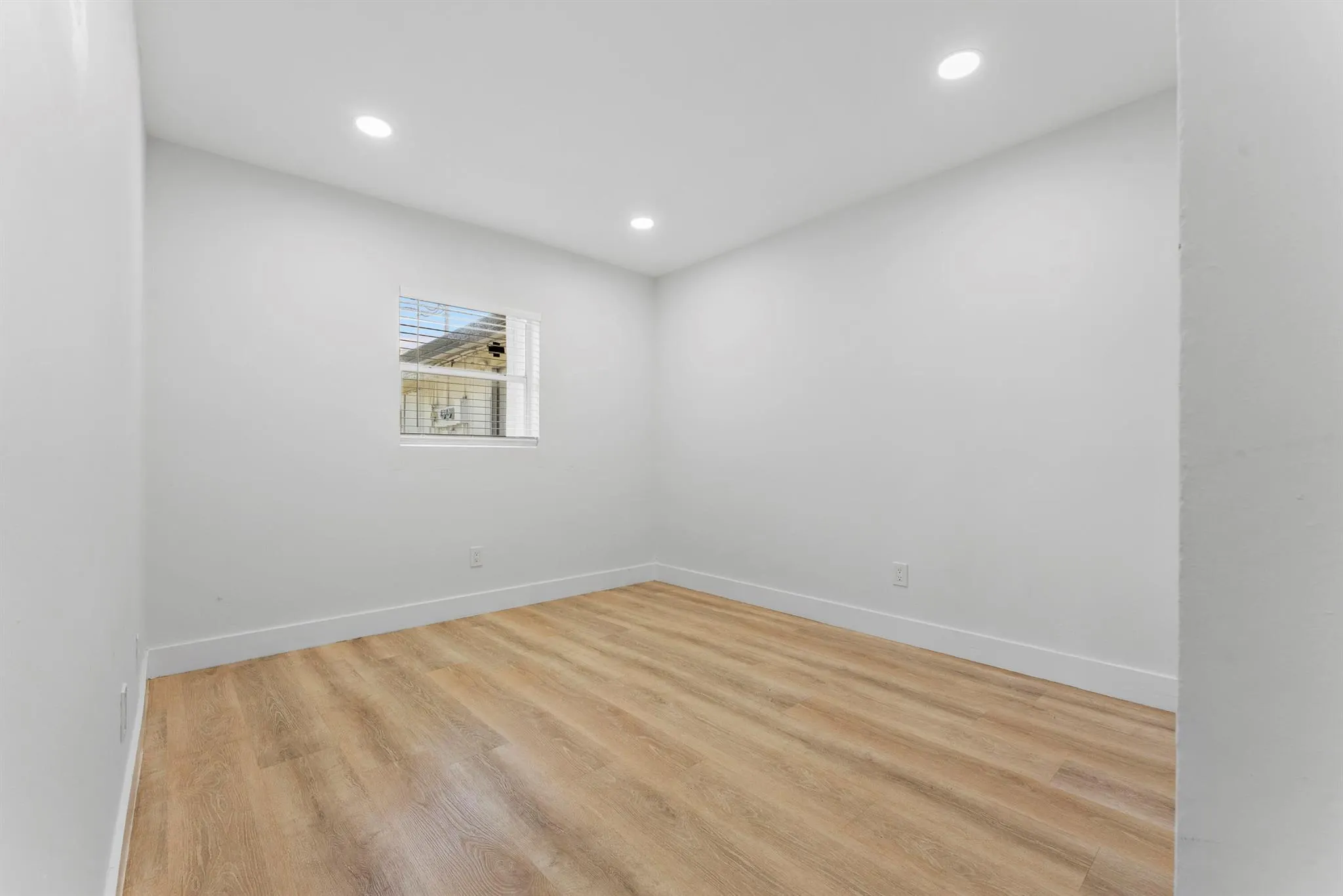 632 Allen Avenue, #1