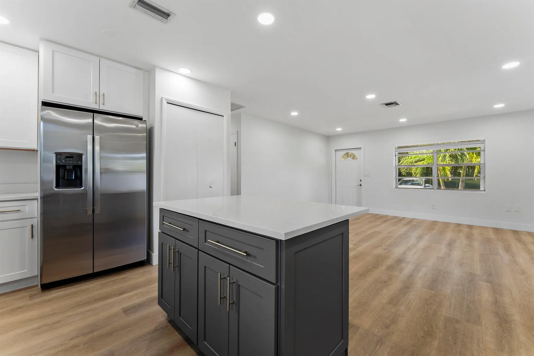 632 Allen Avenue, #1