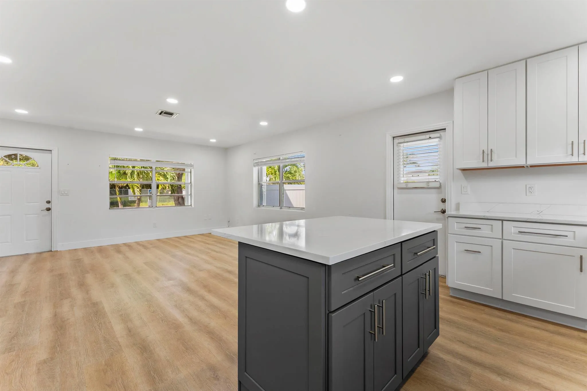 632 Allen Avenue, #1