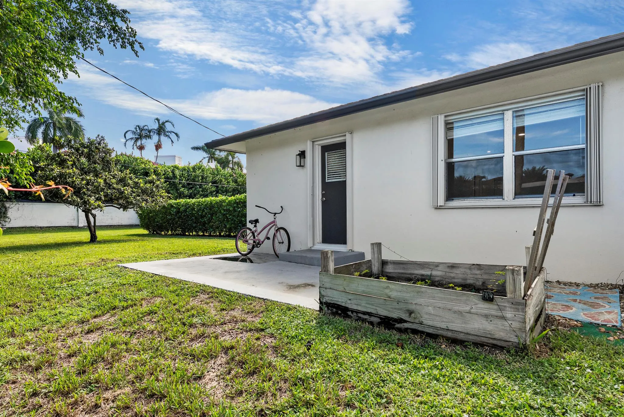 632 Allen Avenue, #1