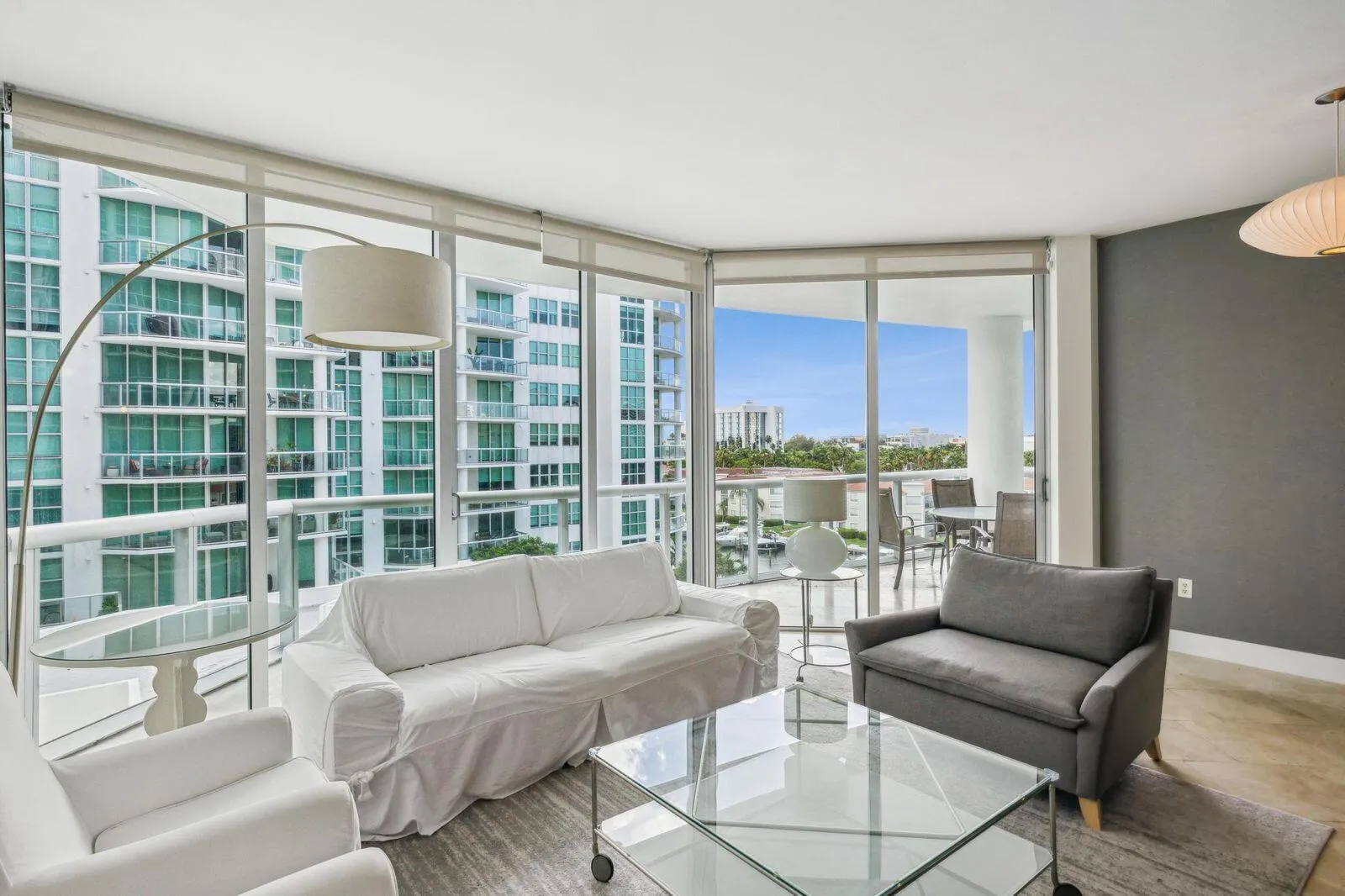 3131 NE 188th Street, #2-705