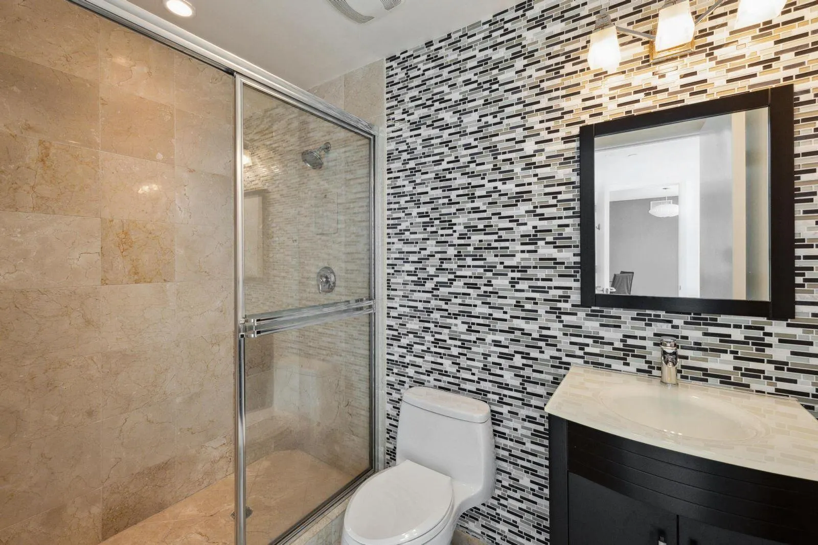 3131 NE 188th Street, #2-705