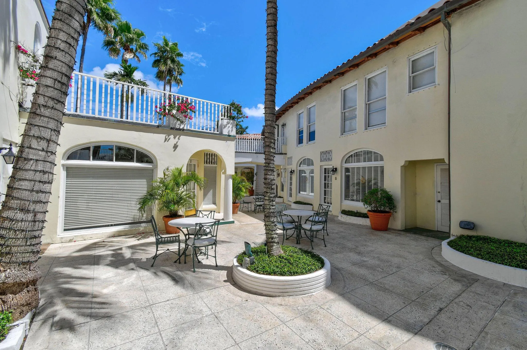235 Sunrinse Avenue, #3247