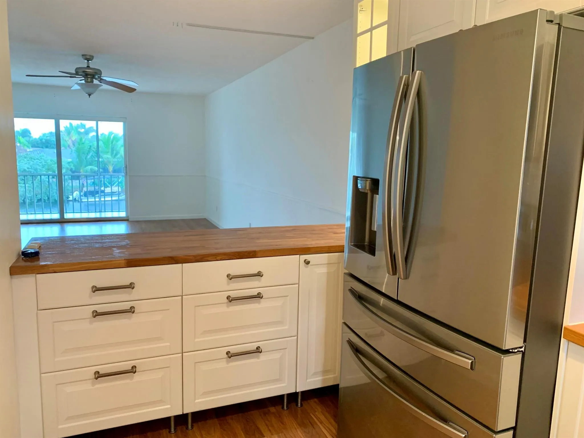 912 Pine Drive, #204