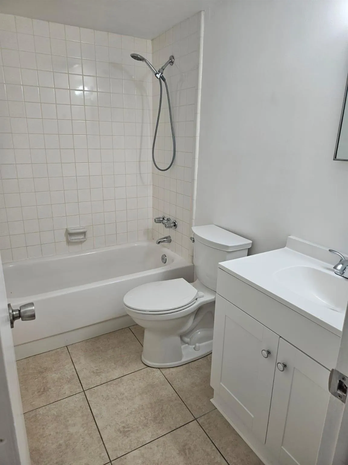 912 Pine Drive, #204