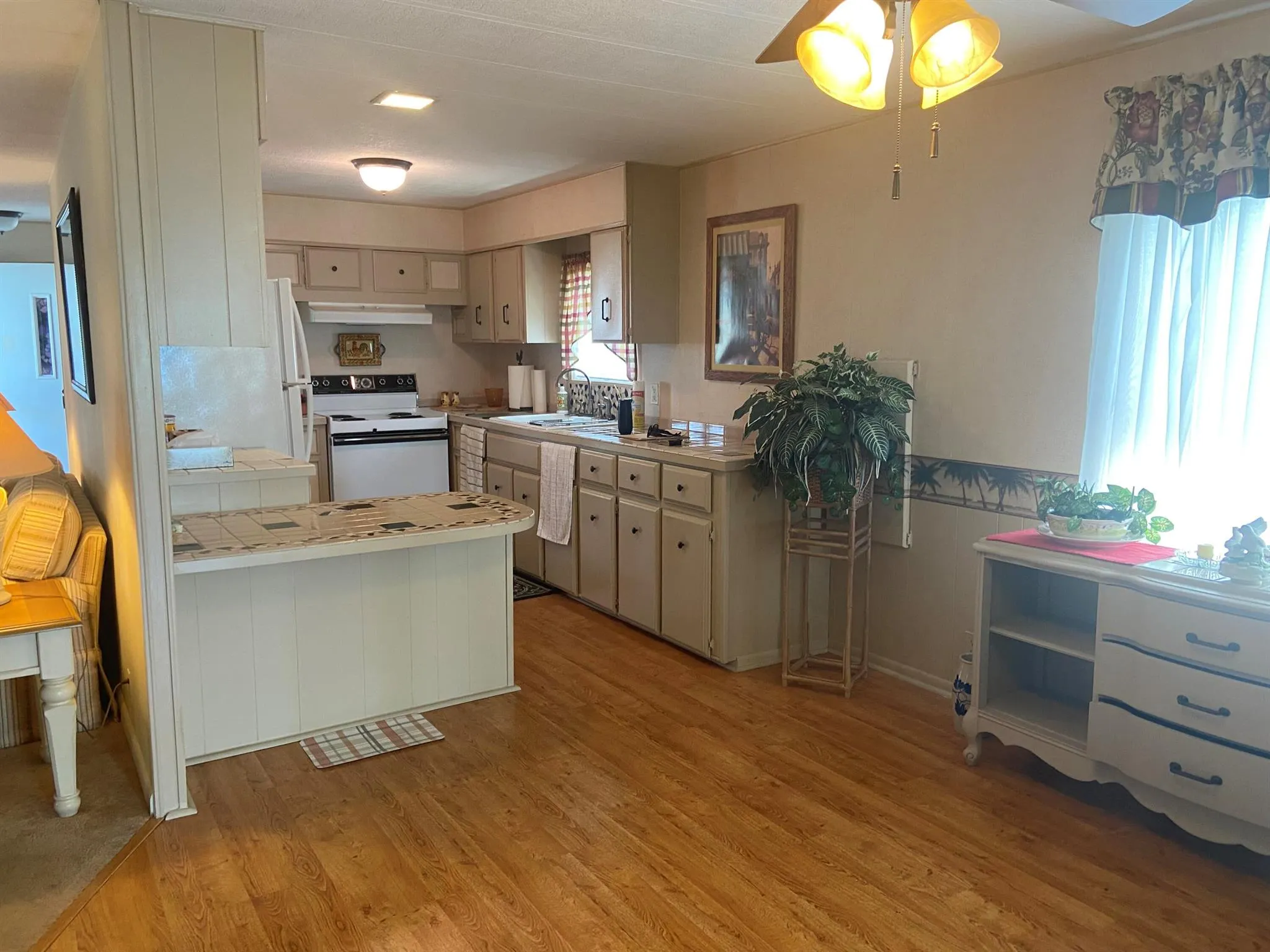 8 Florencia Ln