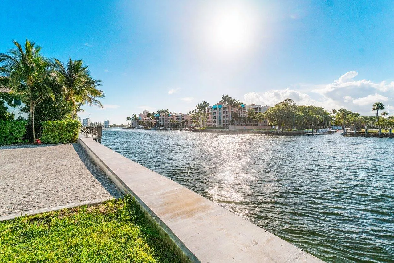 65 SE Spanish Trail, #1040