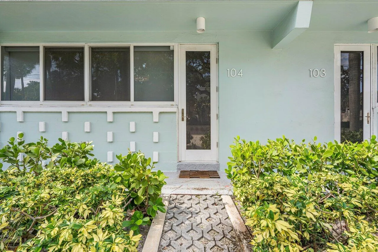 65 SE Spanish Trail, #1040