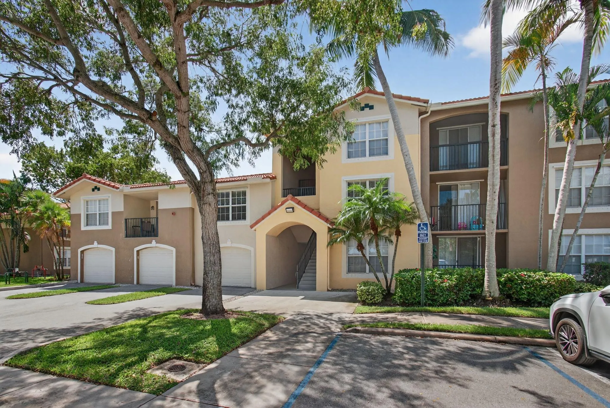 15185 Michelangelo Boulevard, #202