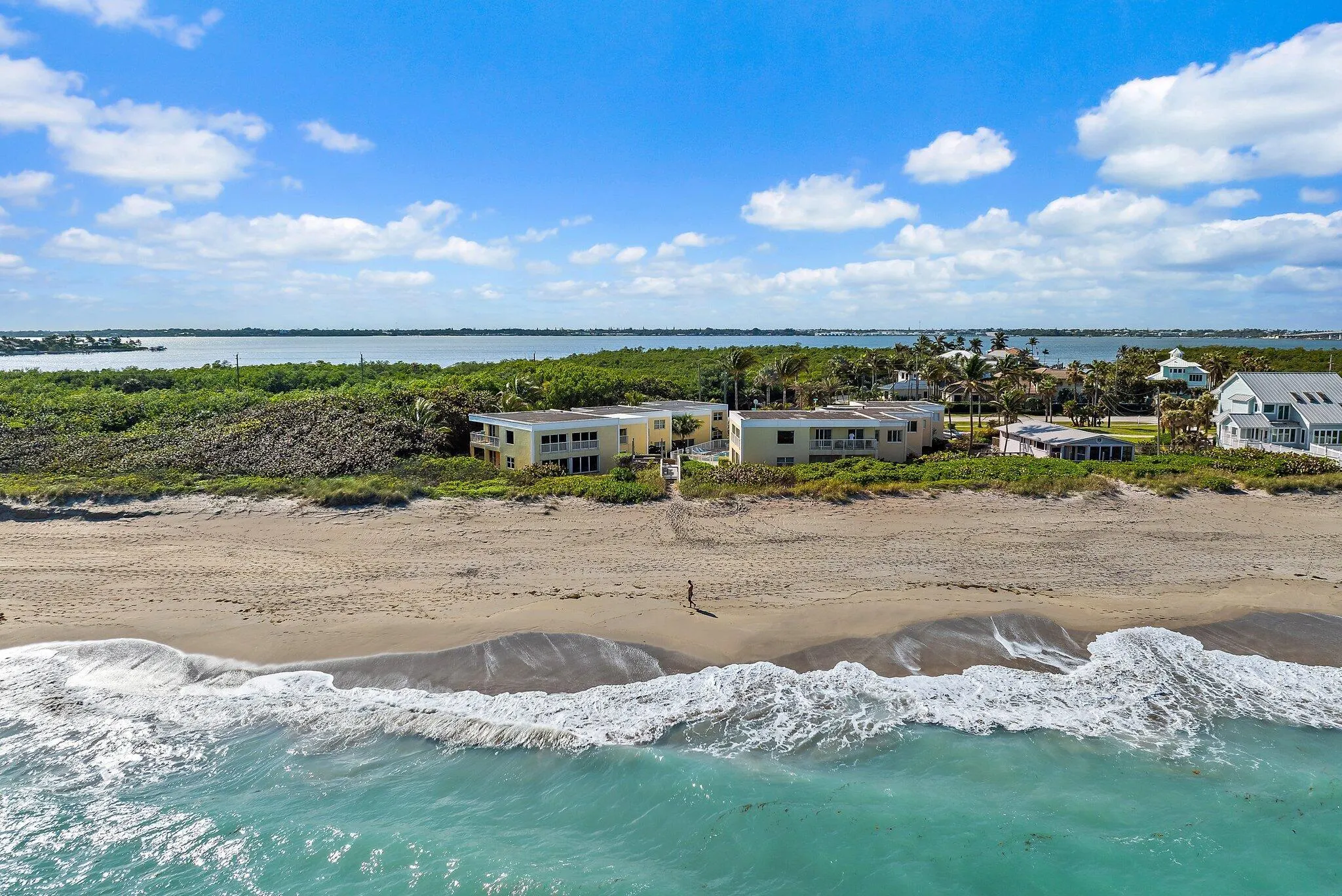 3541 NE Ocean Boulevard, #7