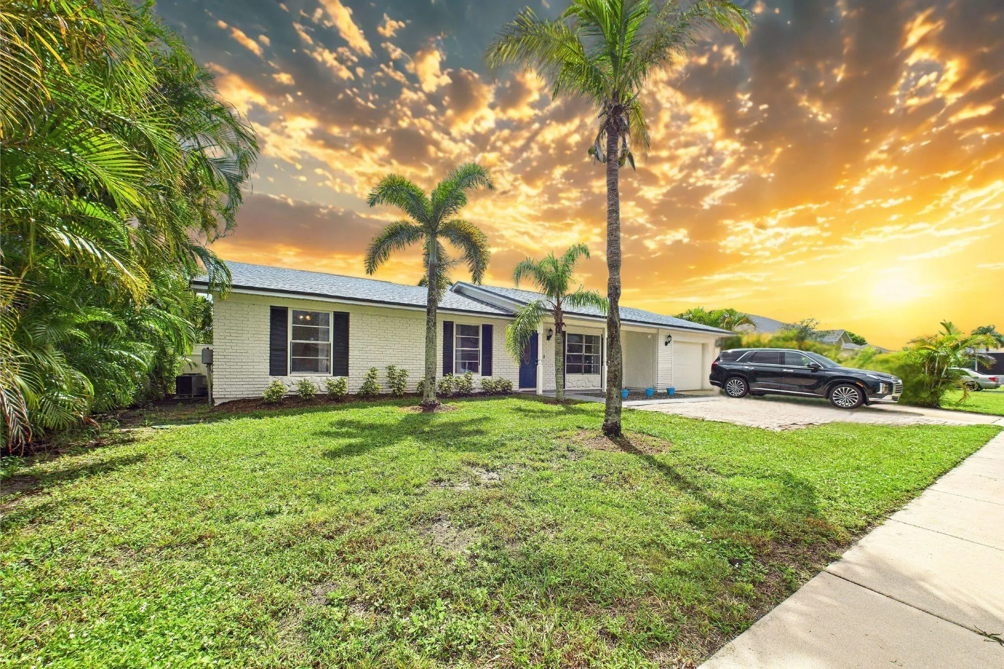 708 NW Floresta Drive