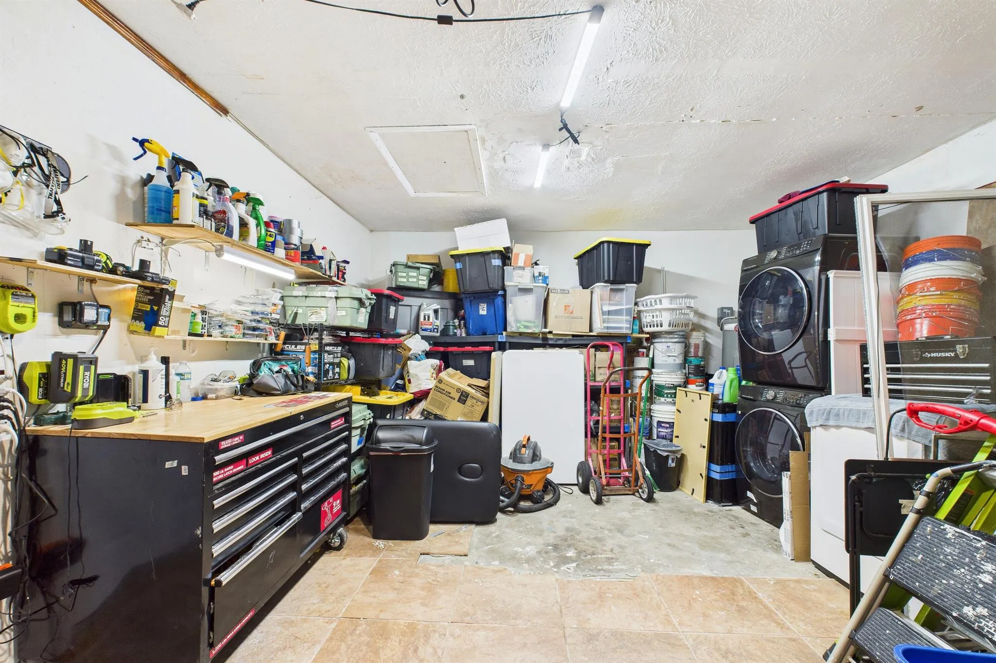 708 NW Floresta Drive