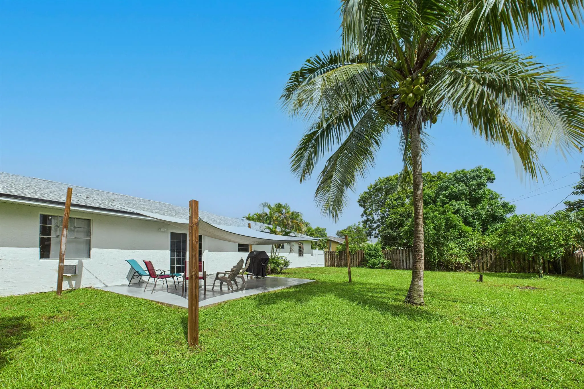 708 NW Floresta Drive