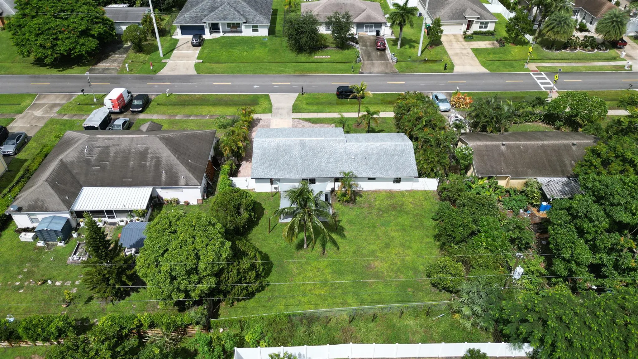 708 NW Floresta Drive