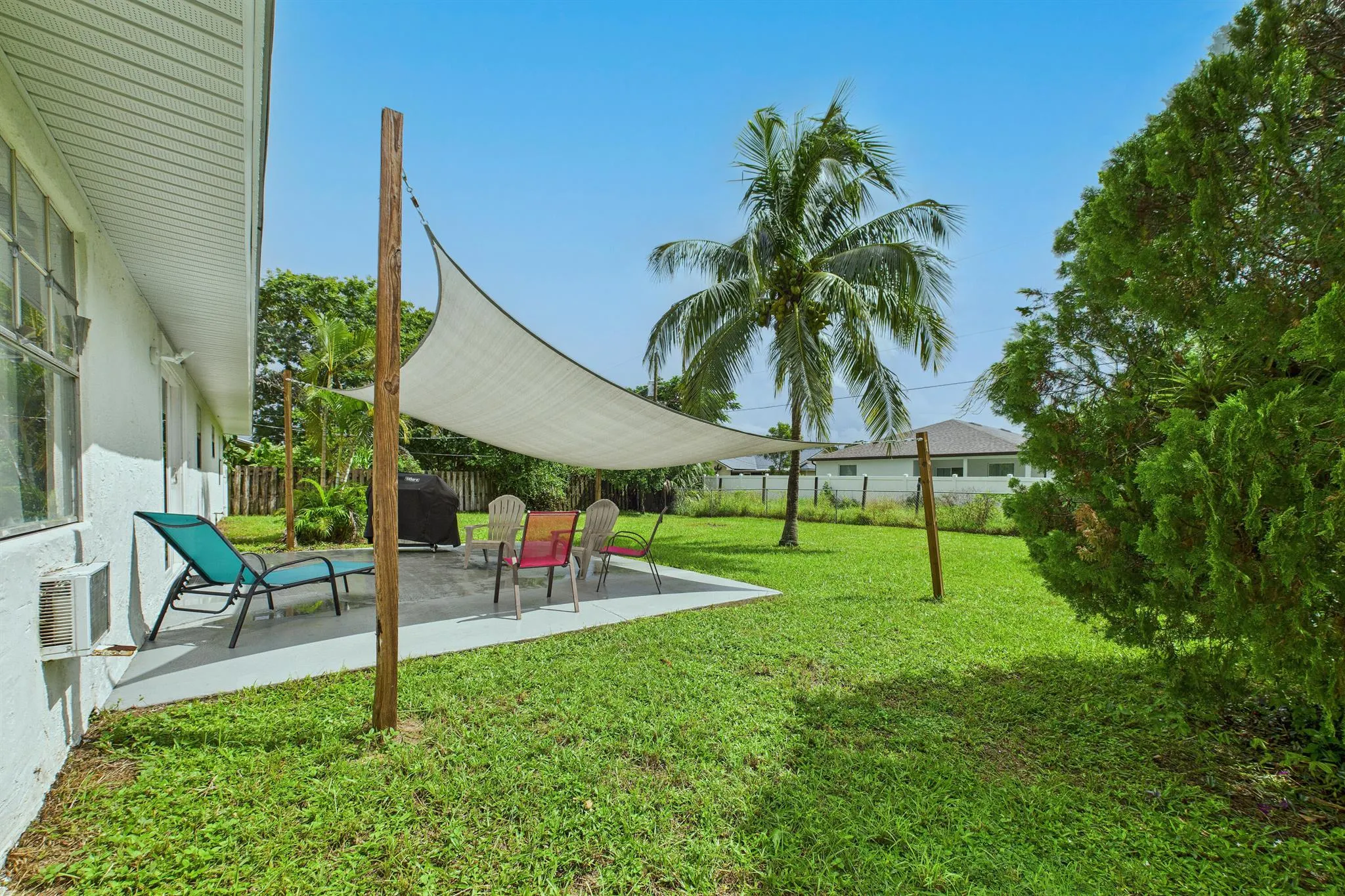 708 NW Floresta Drive