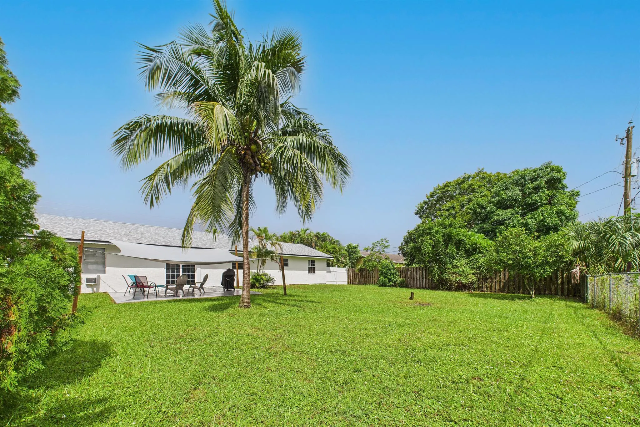 708 NW Floresta Drive