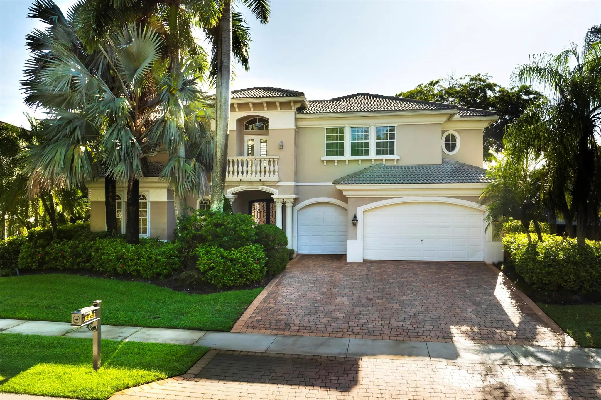 8431 Egret Lakes Lane