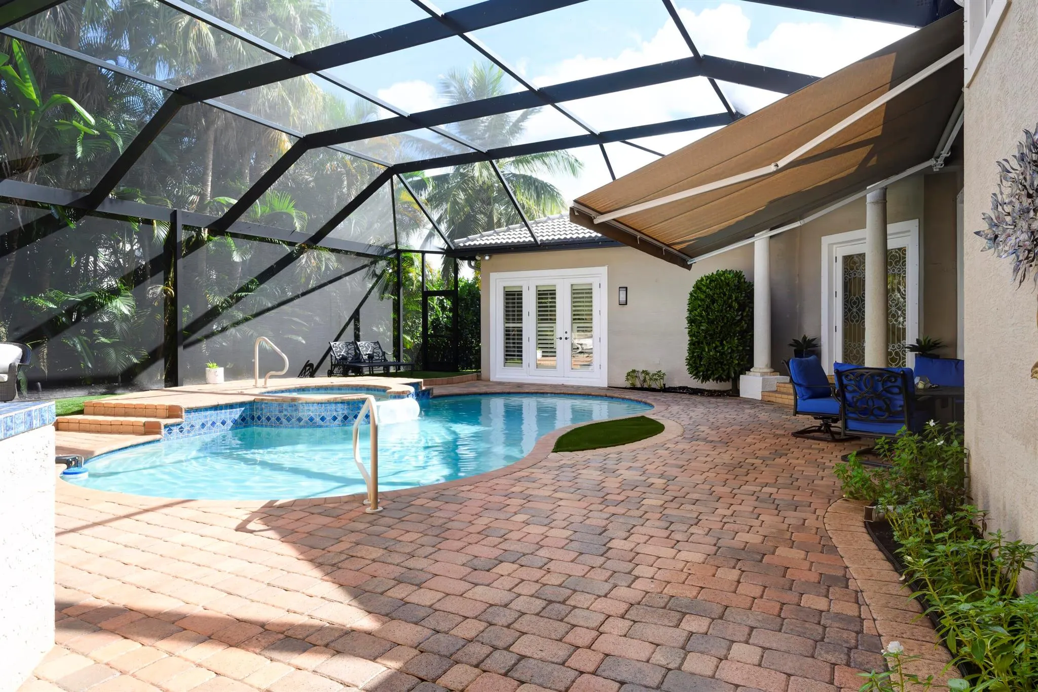 8431 Egret Lakes Lane
