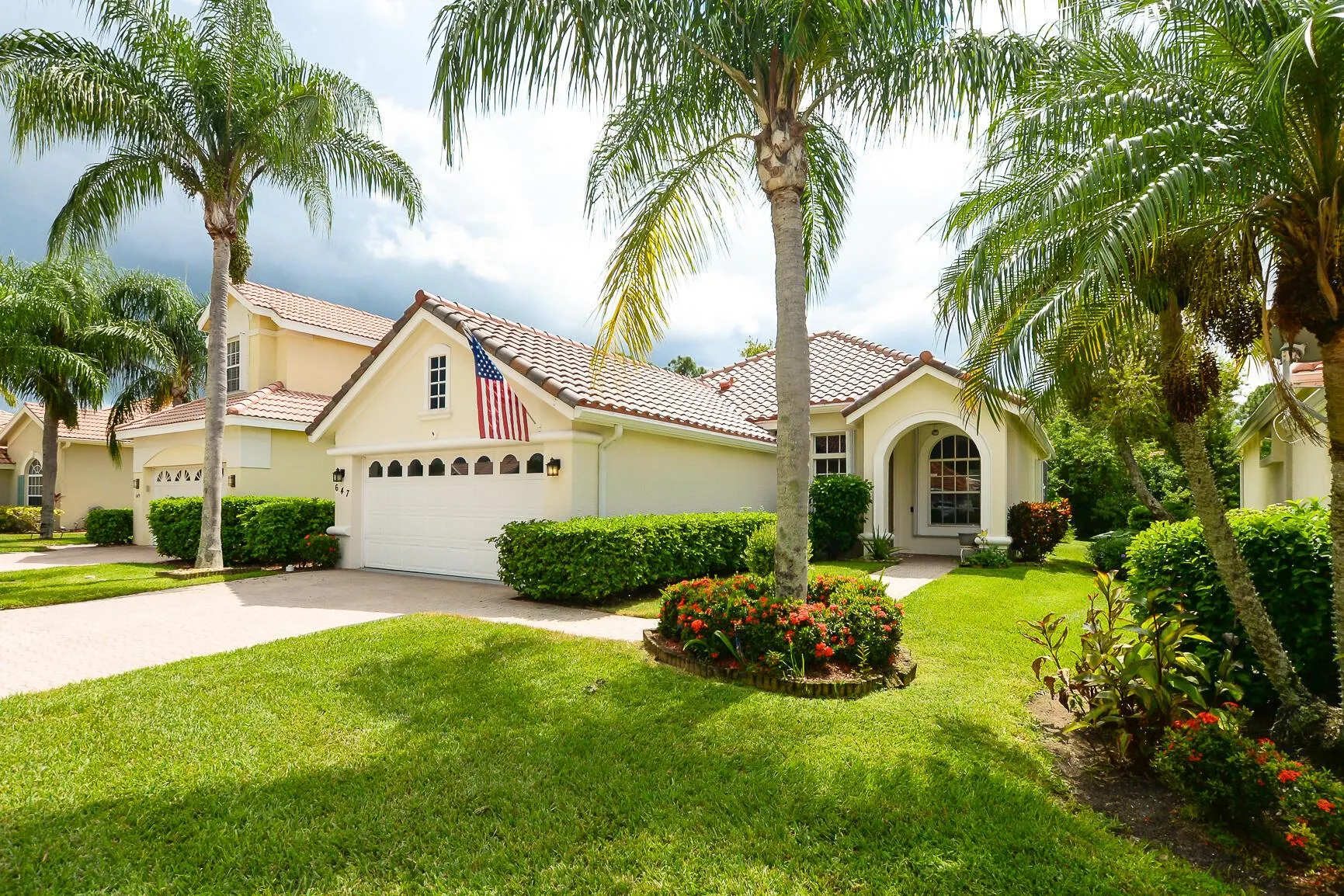 647 SW Andros Circle