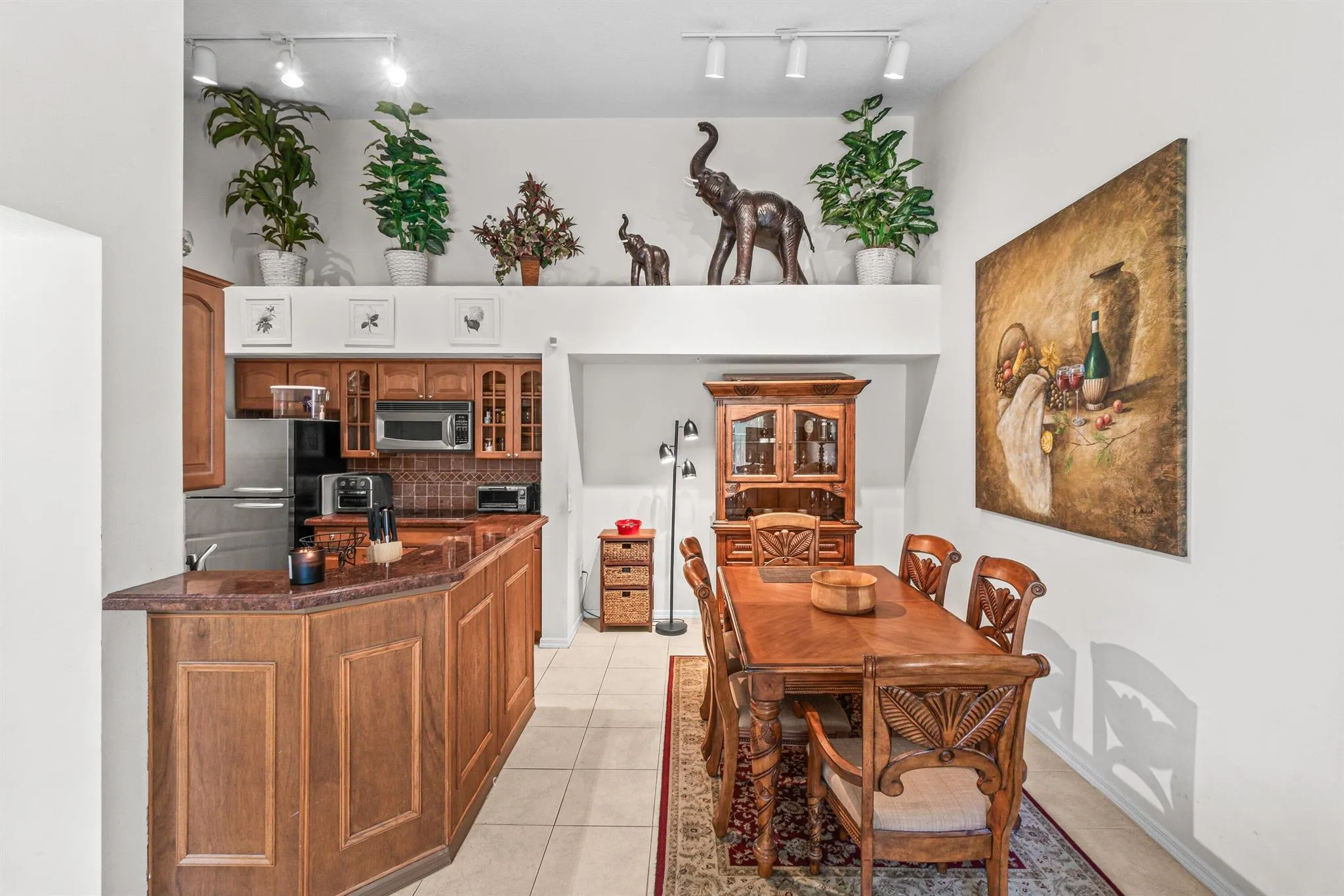 320 Villa Circle