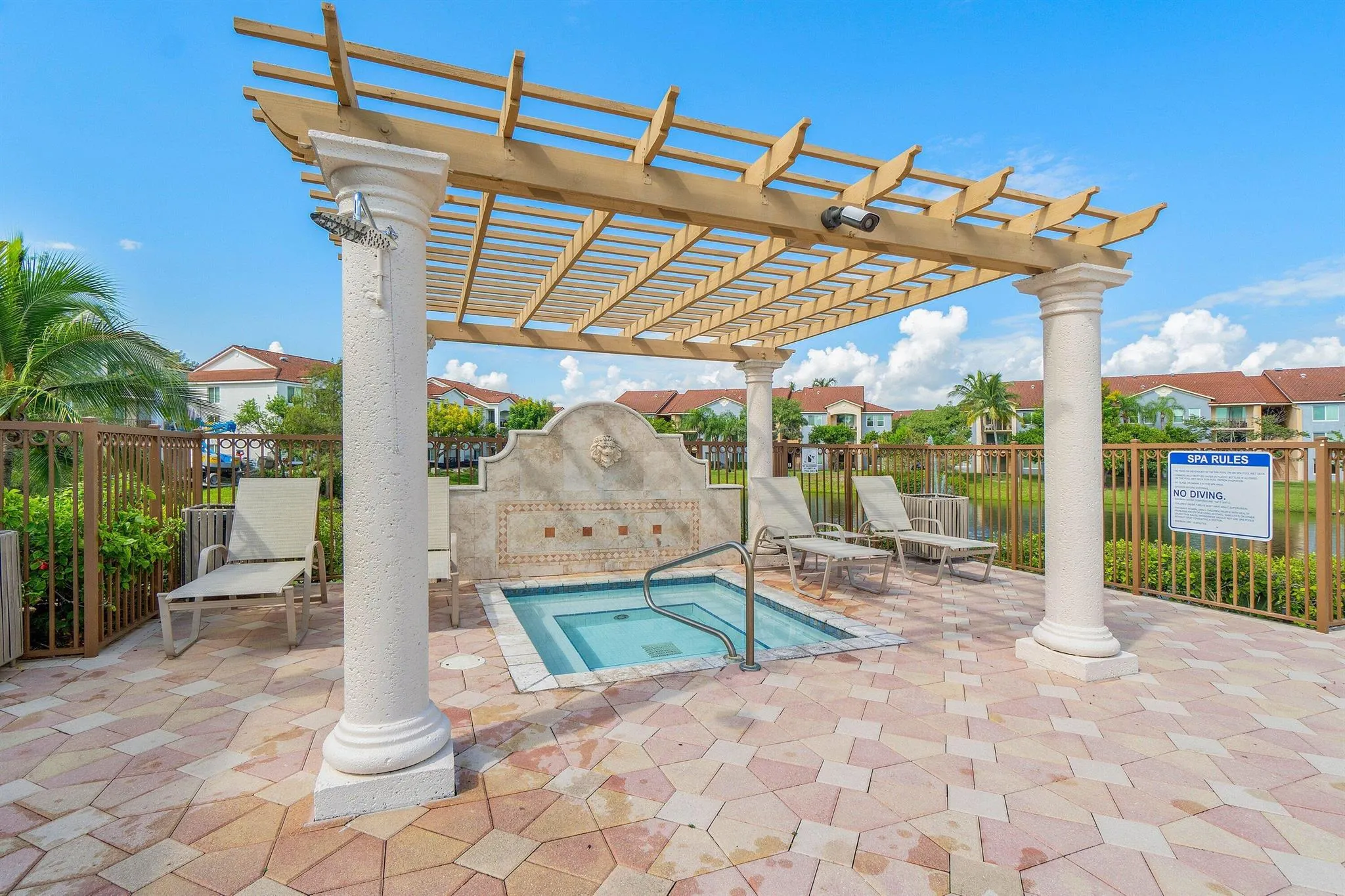 320 Villa Circle