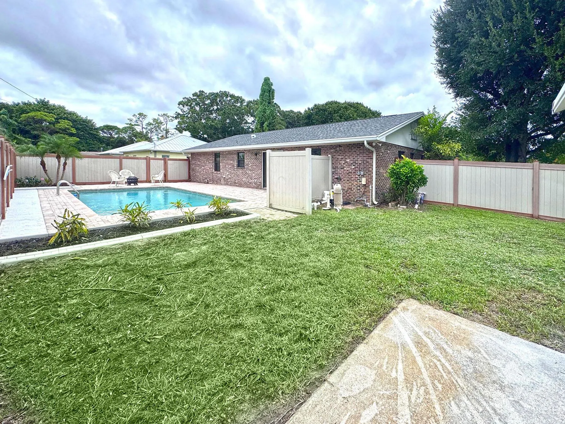 3145 1st Lane