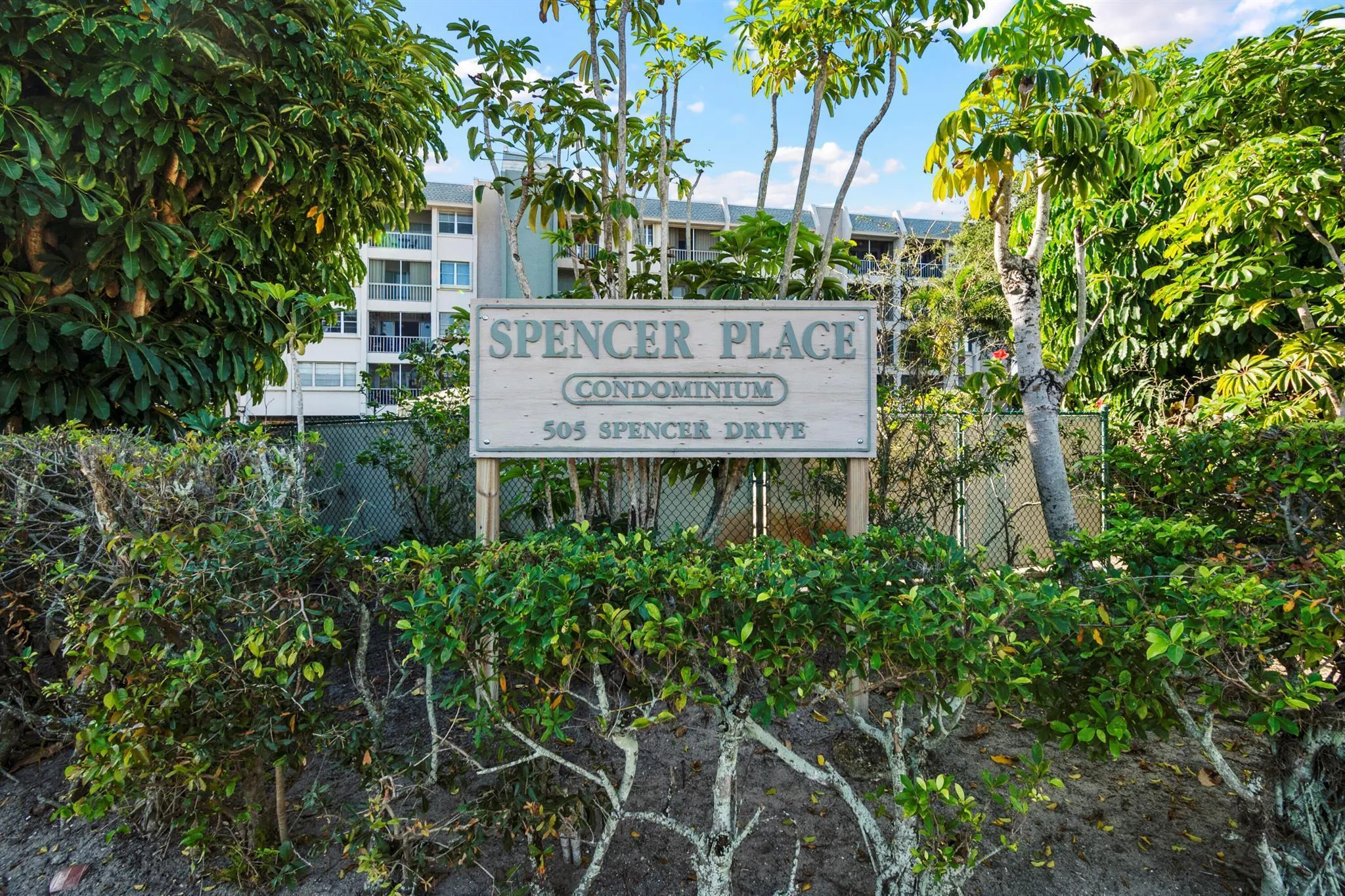505 Spencer Drive, #406
