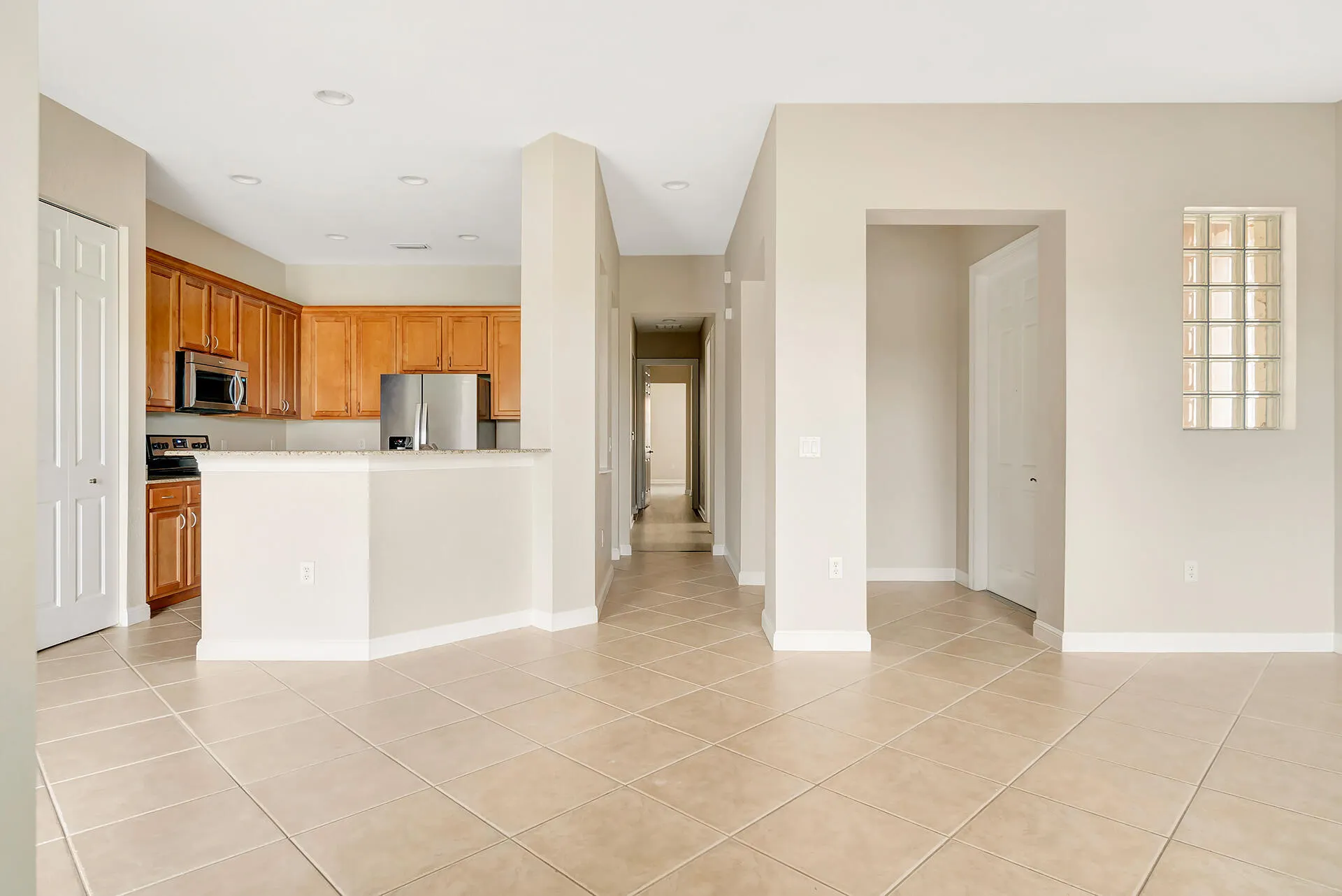 881 Marina Del Ray Lane, #1