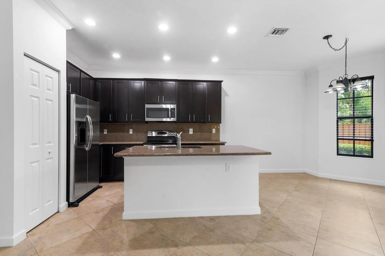 10384 Wellington Parc Drive