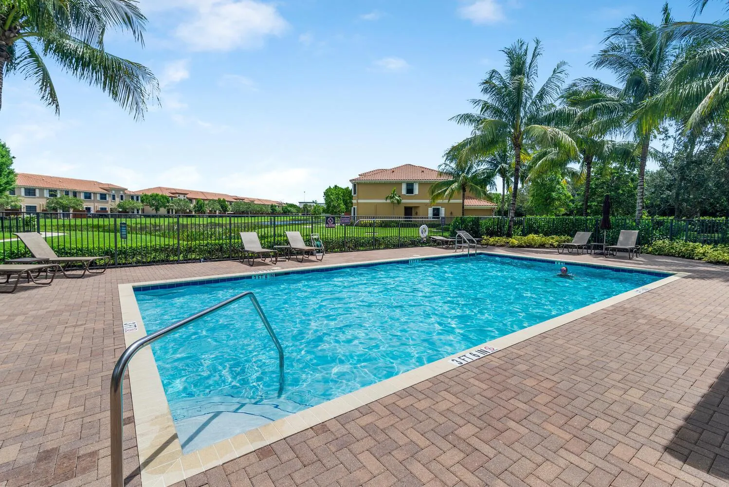 10384 Wellington Parc Drive
