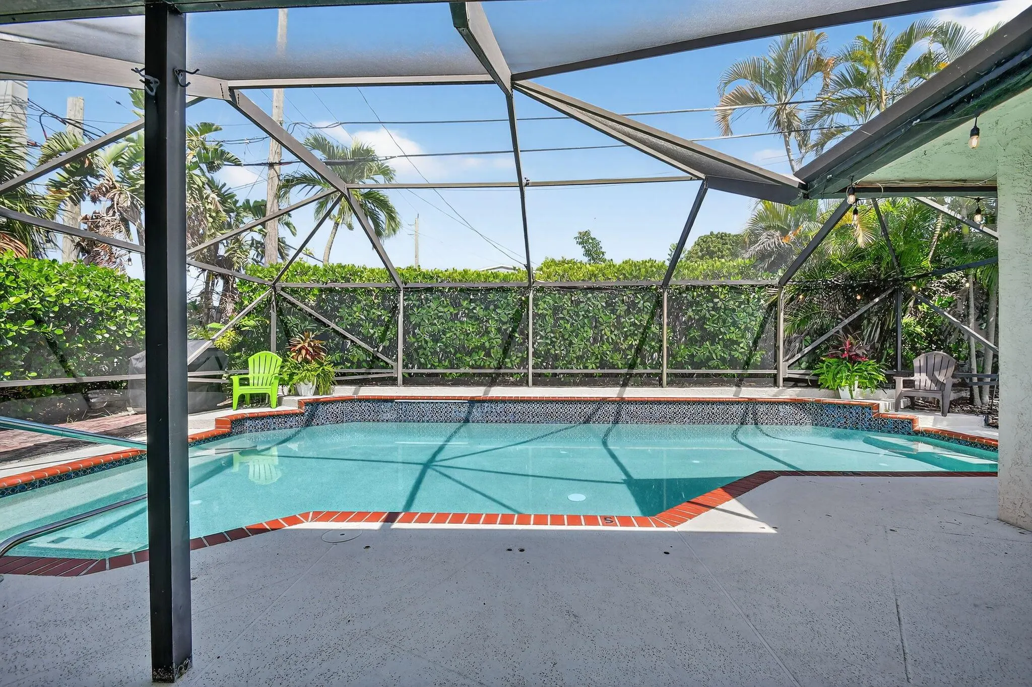 1035 Soelca Drive
