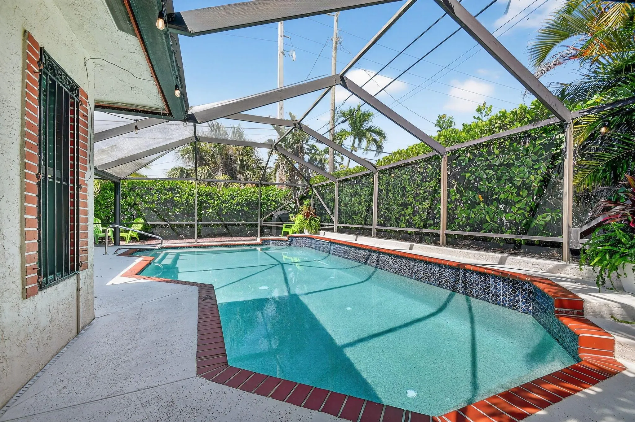 1035 Soelca Drive