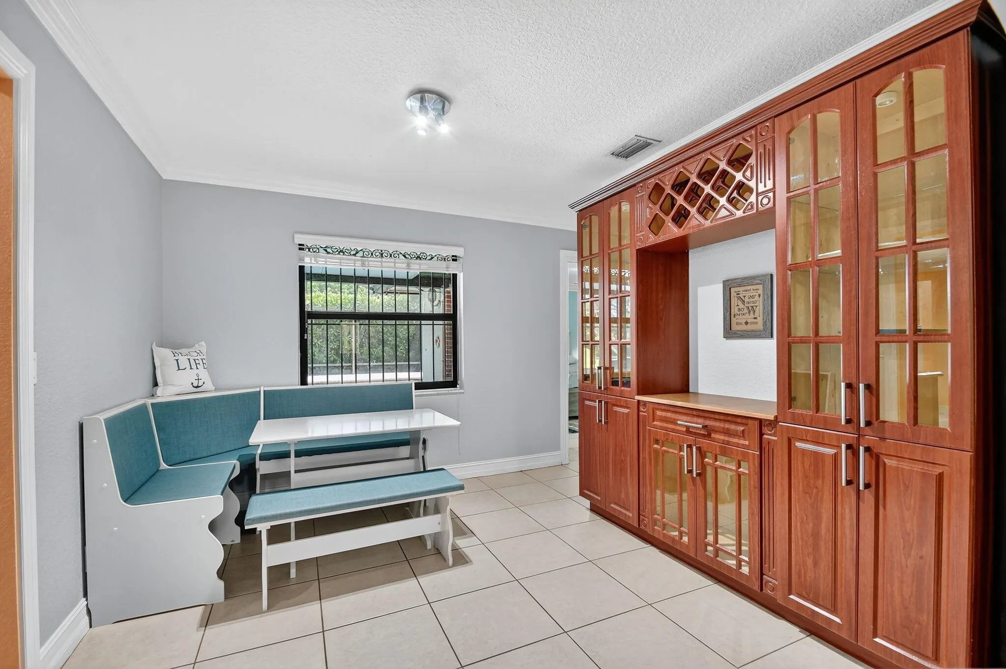 1035 Soelca Drive