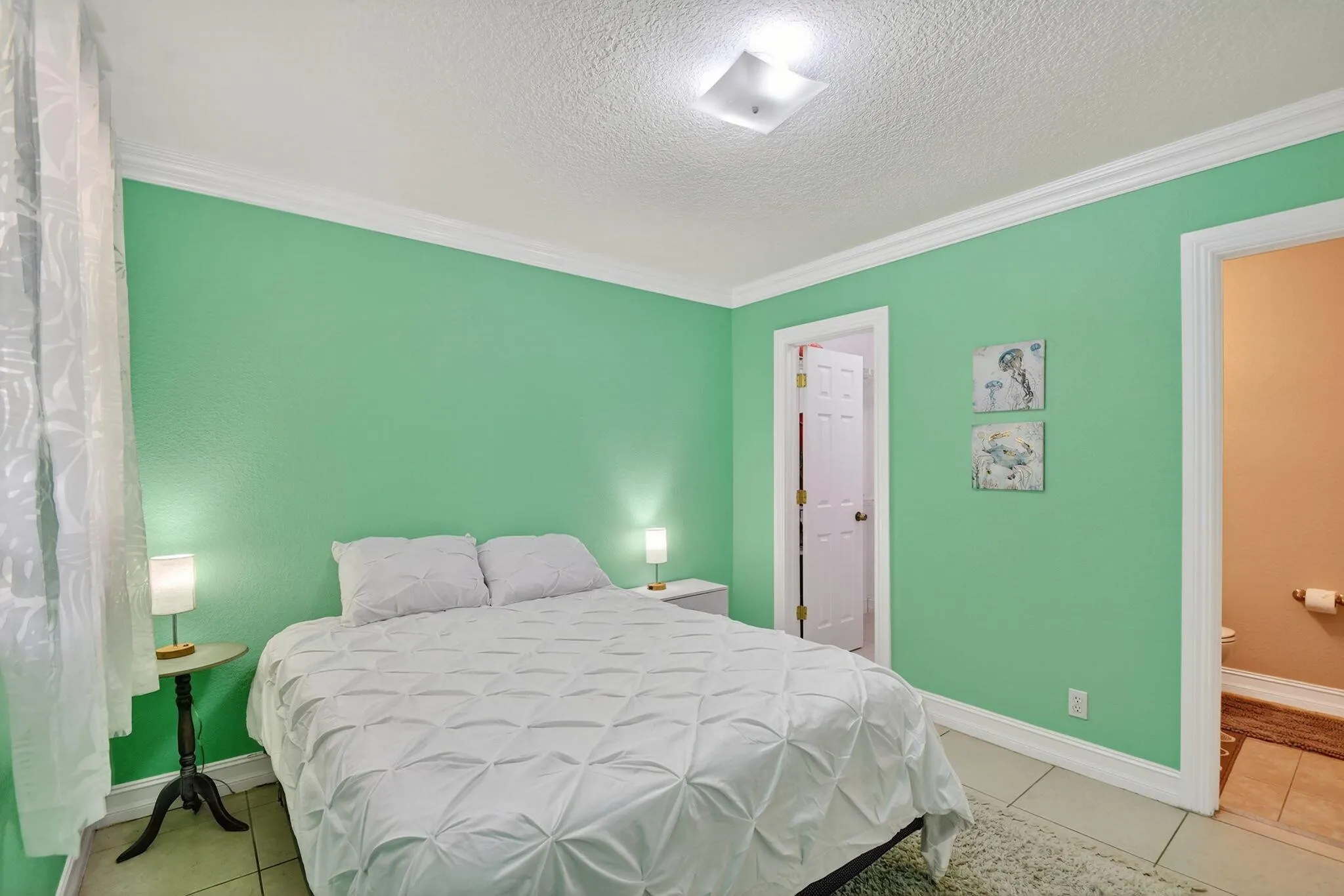 1035 Soelca Drive