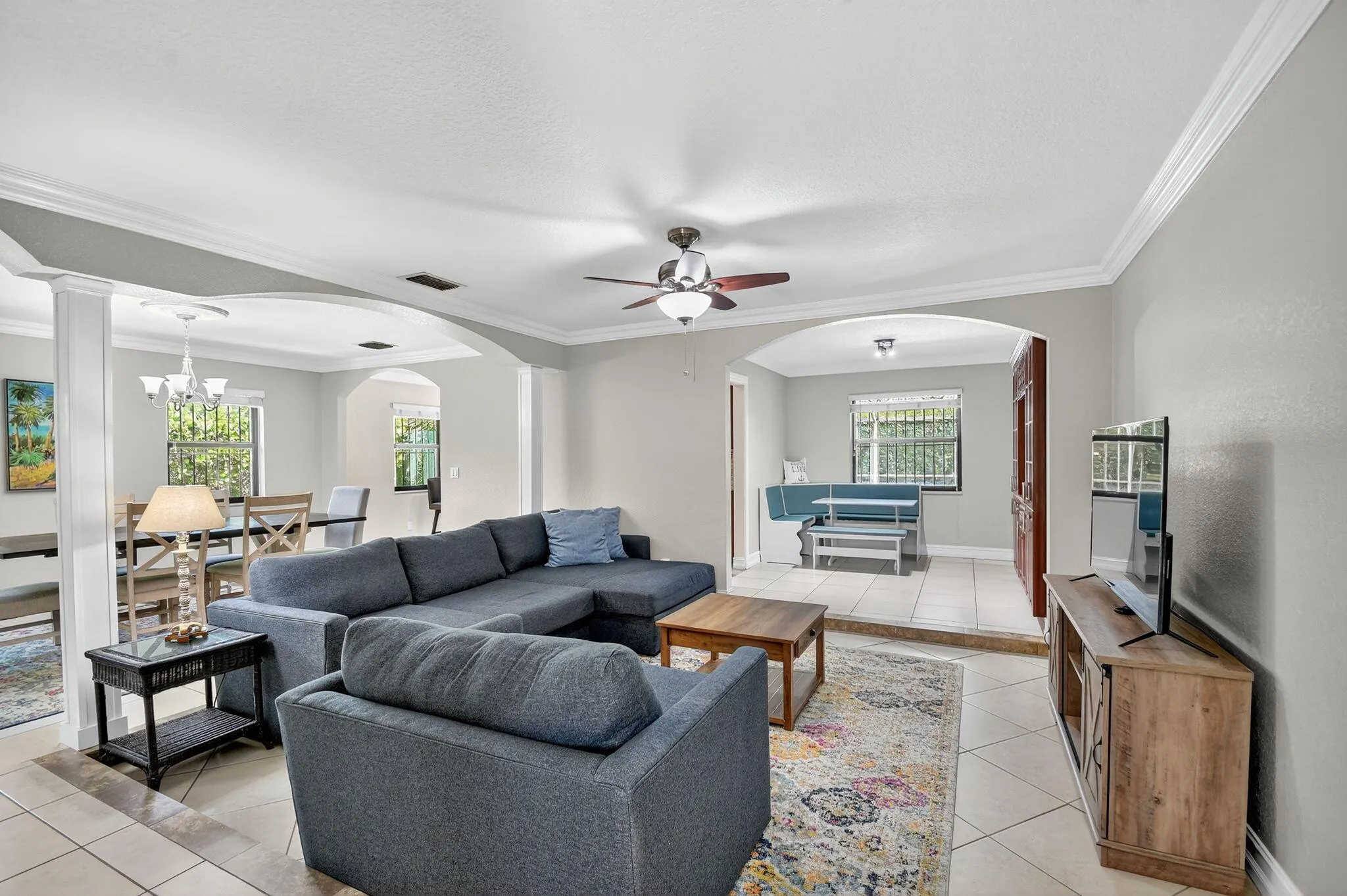 1035 Soelca Drive