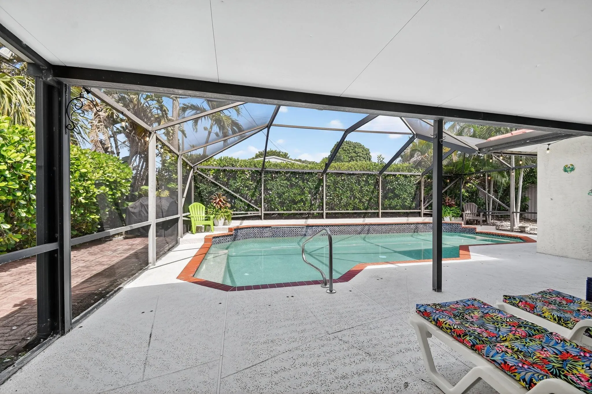 1035 Soelca Drive