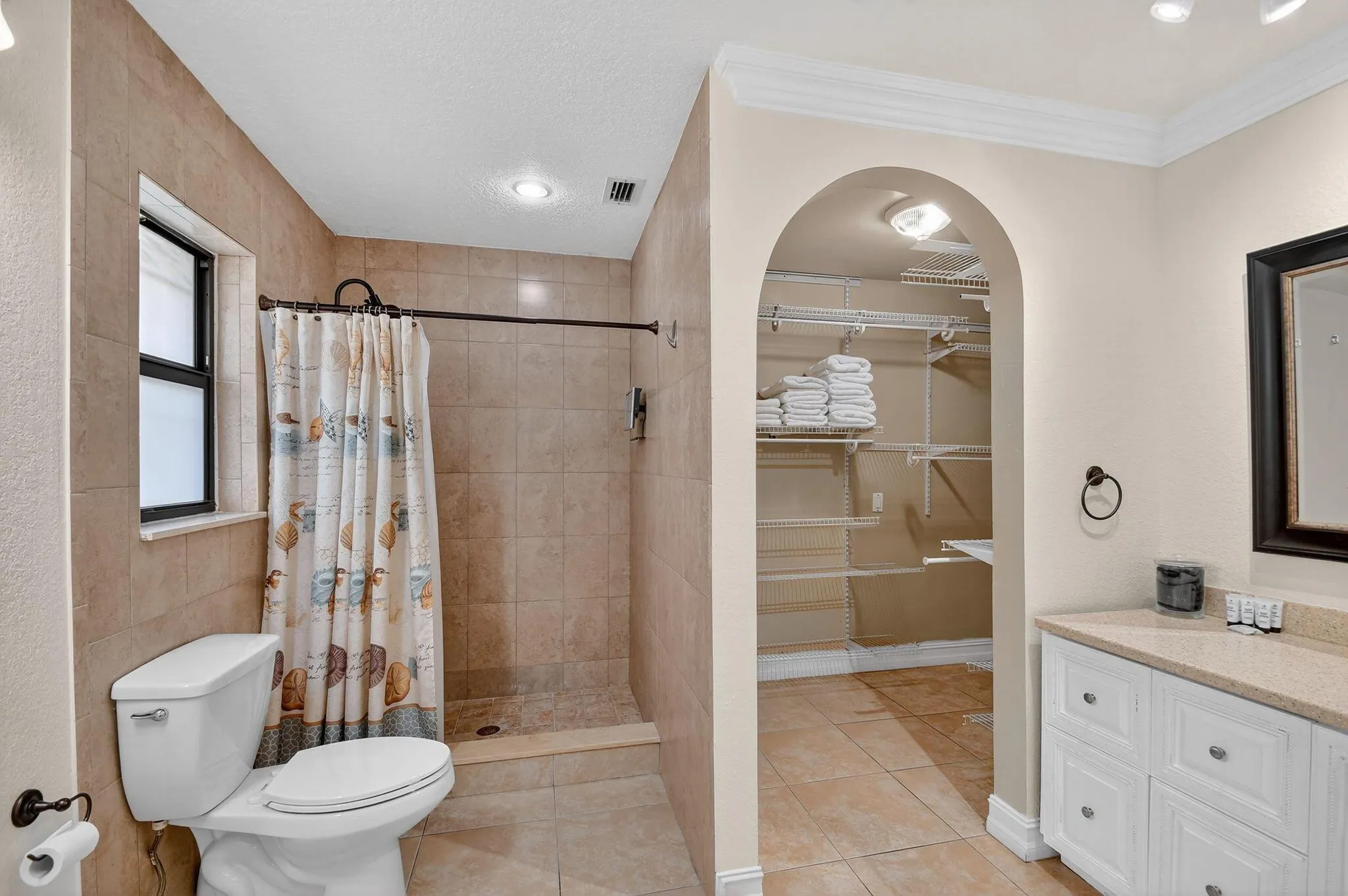 1035 Soelca Drive