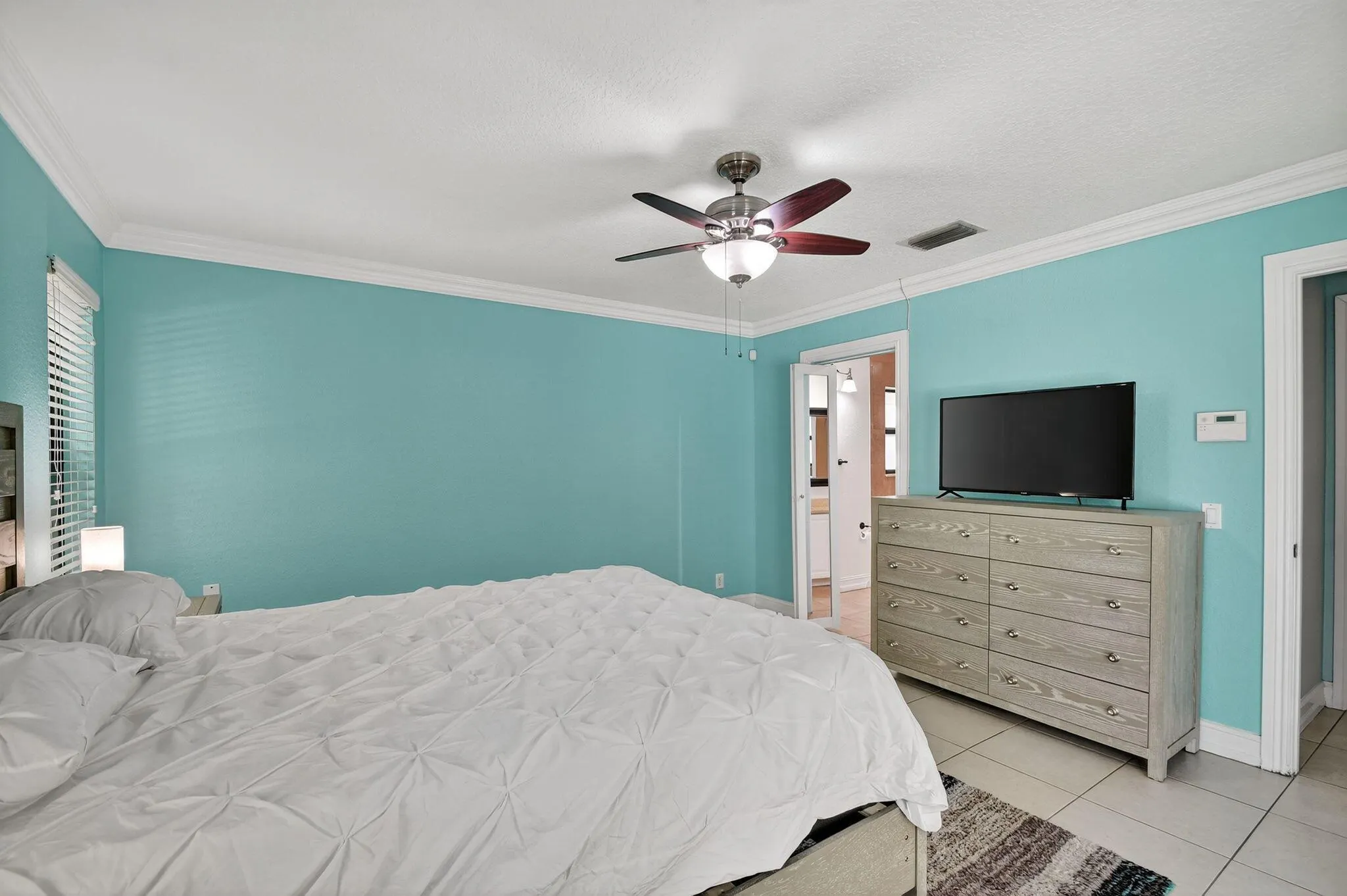 1035 Soelca Drive
