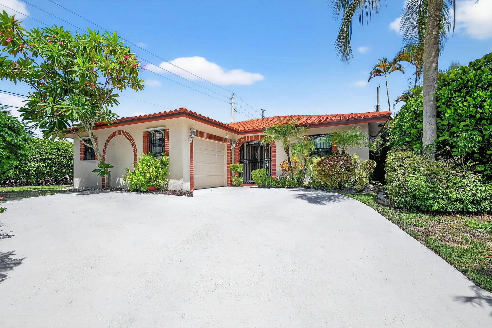 1035 Soelca Drive