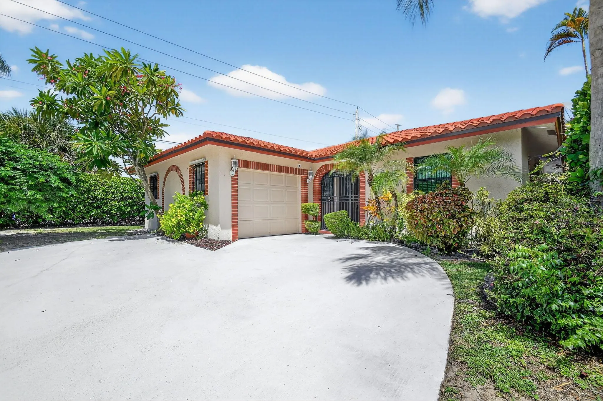 1035 Soelca Drive