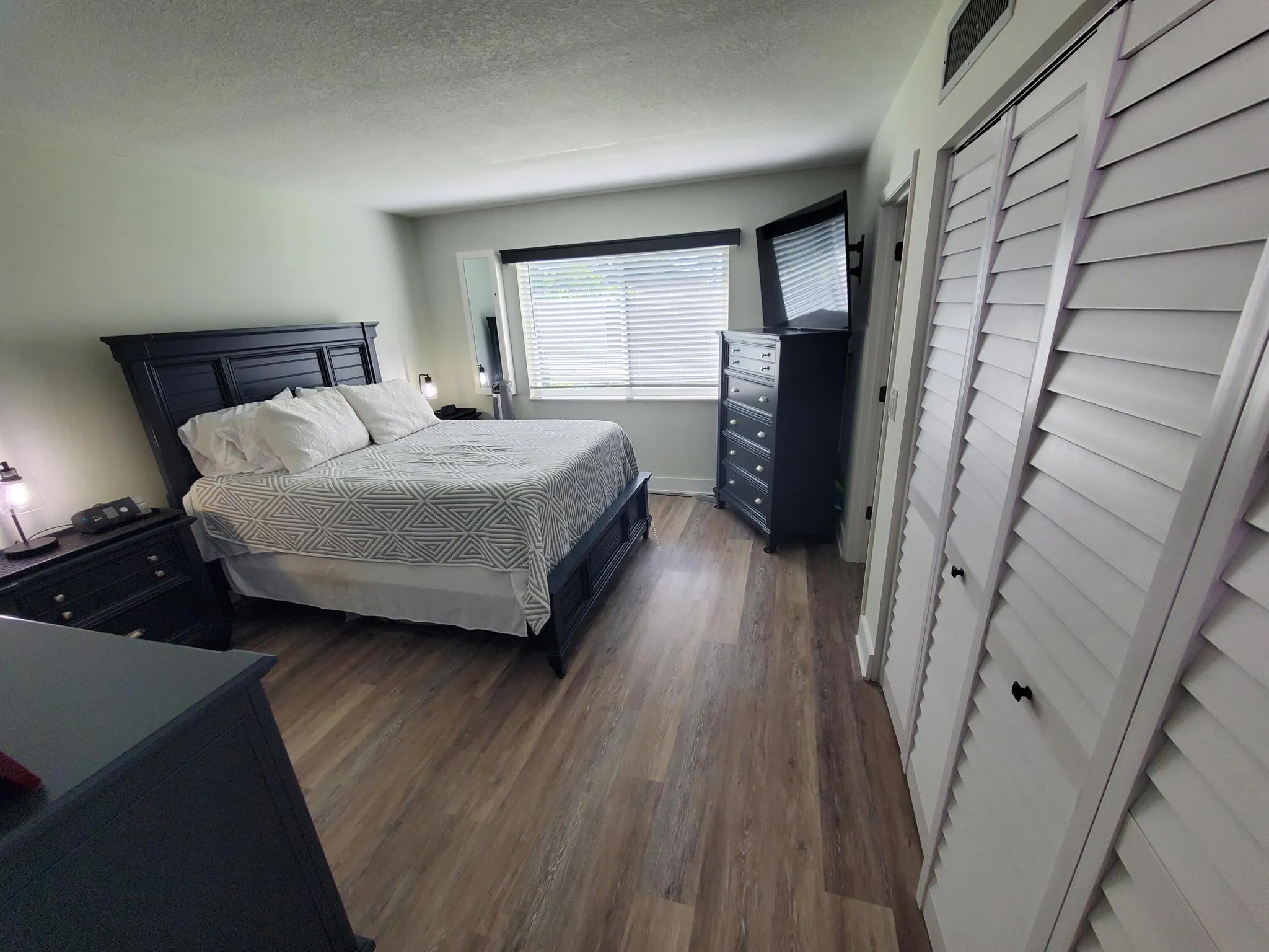 1600 NE Dixie Highway, #9102