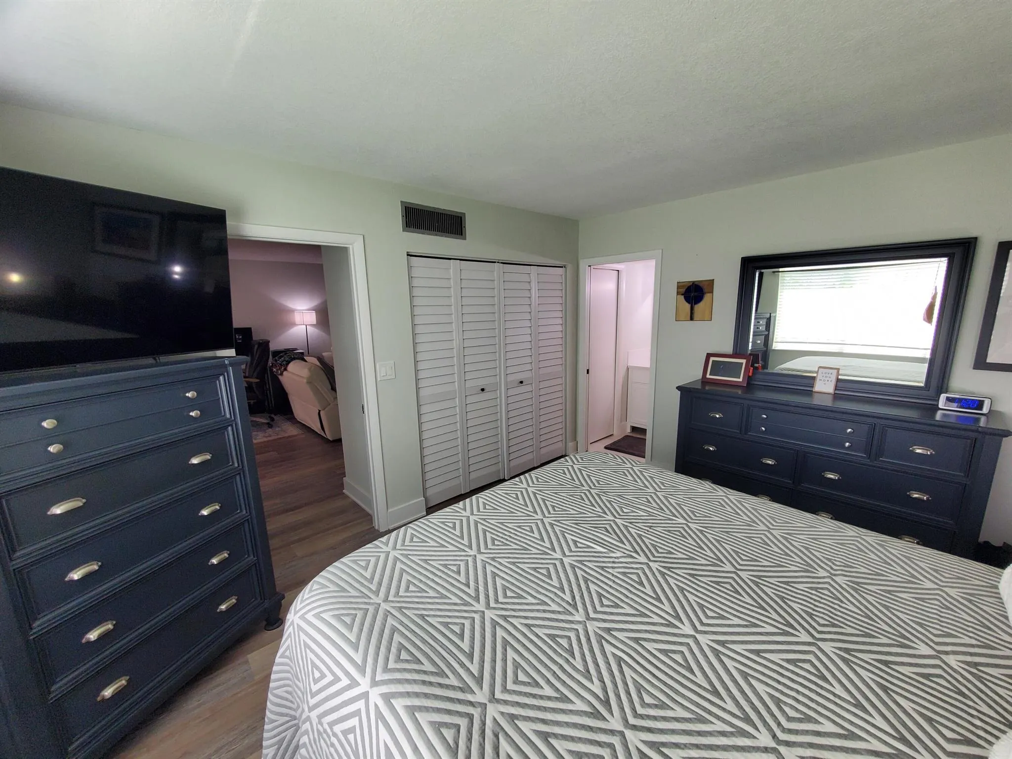 1600 NE Dixie Highway, #9102